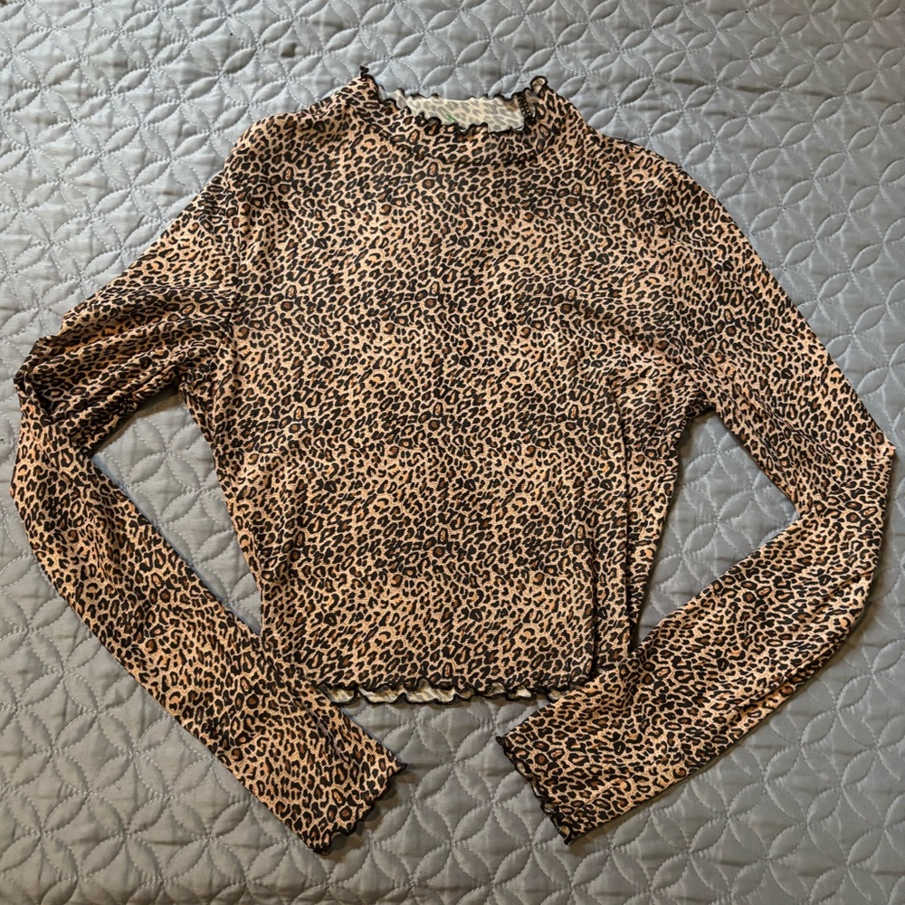 Leopard Print Top - Picture 3 of 5